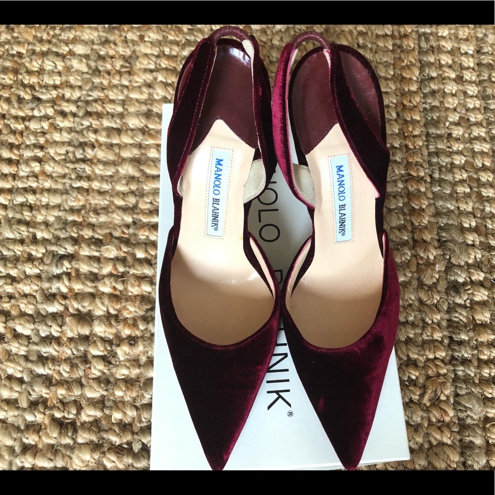 New! Manolo Blahnik Red/Burgundy Velvet Slingbacks